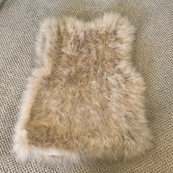 Club Monaco Feather Vest - Picture 4 of 5